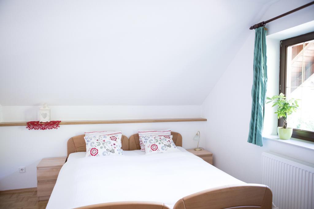 Ferienhaus Sara Bad Kleinkirchheim Buitenkant foto